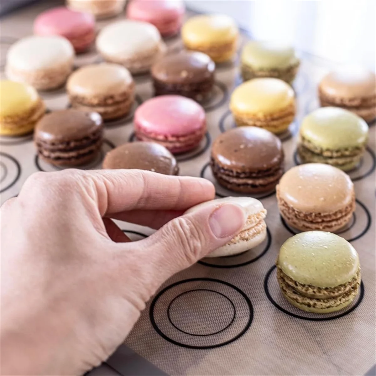 Tapetes para hornear macarrones, paquete de 4 para macarrones y cocineros perfectos, hojas para hornear macarrones de silicona con círculos guía de tamaño