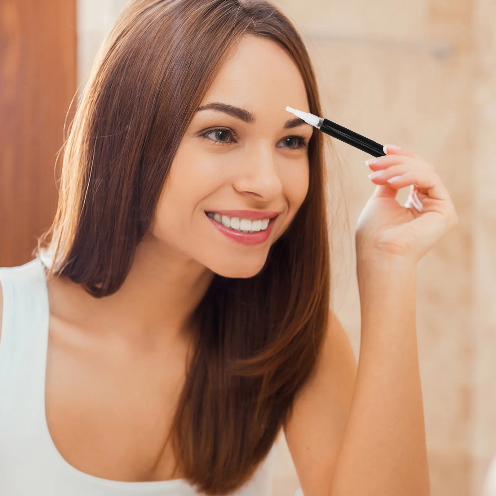 Set di 4 Contenitori per Liquidi: Tubetti per Sopracciglia, Penna per Olio Unghie, Porta Eyeliner, Tubetto Vuoto da Viaggio, Applicatore per Lucidalabbra