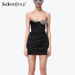 TWOTWINSTYLE Slimming Spliced Diamonds Dresses For Women Strapless Sleeveless Patchwork Folds Sexy Chic Dress Female Fashion New