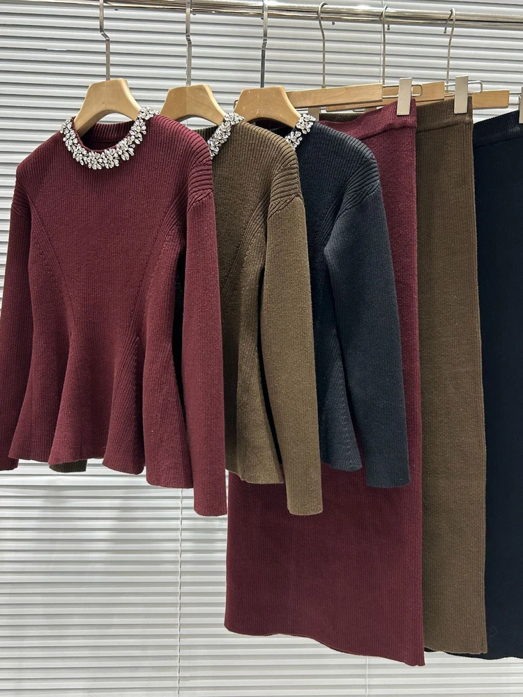 

High-End Version Long Sve Knitted Slim Fit Skirt Set Diamond Decorated Faionable French Sle Wrap around Body High Waist