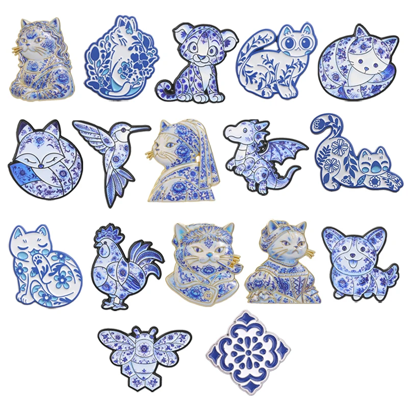 Blue And White Porcelain Cat Enamel Pins Mona Lisa Cat Self-Portrait Kawaii Floral Pattern Cartoon Animal Brooches Jewelry Gifts