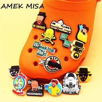 1pcs BreakingBad PVC 신발 버클 액세서리 Heisenberg 신발 매력 Hermanos 나막신 핀 상단 클립 장식 남여 멋진 선물