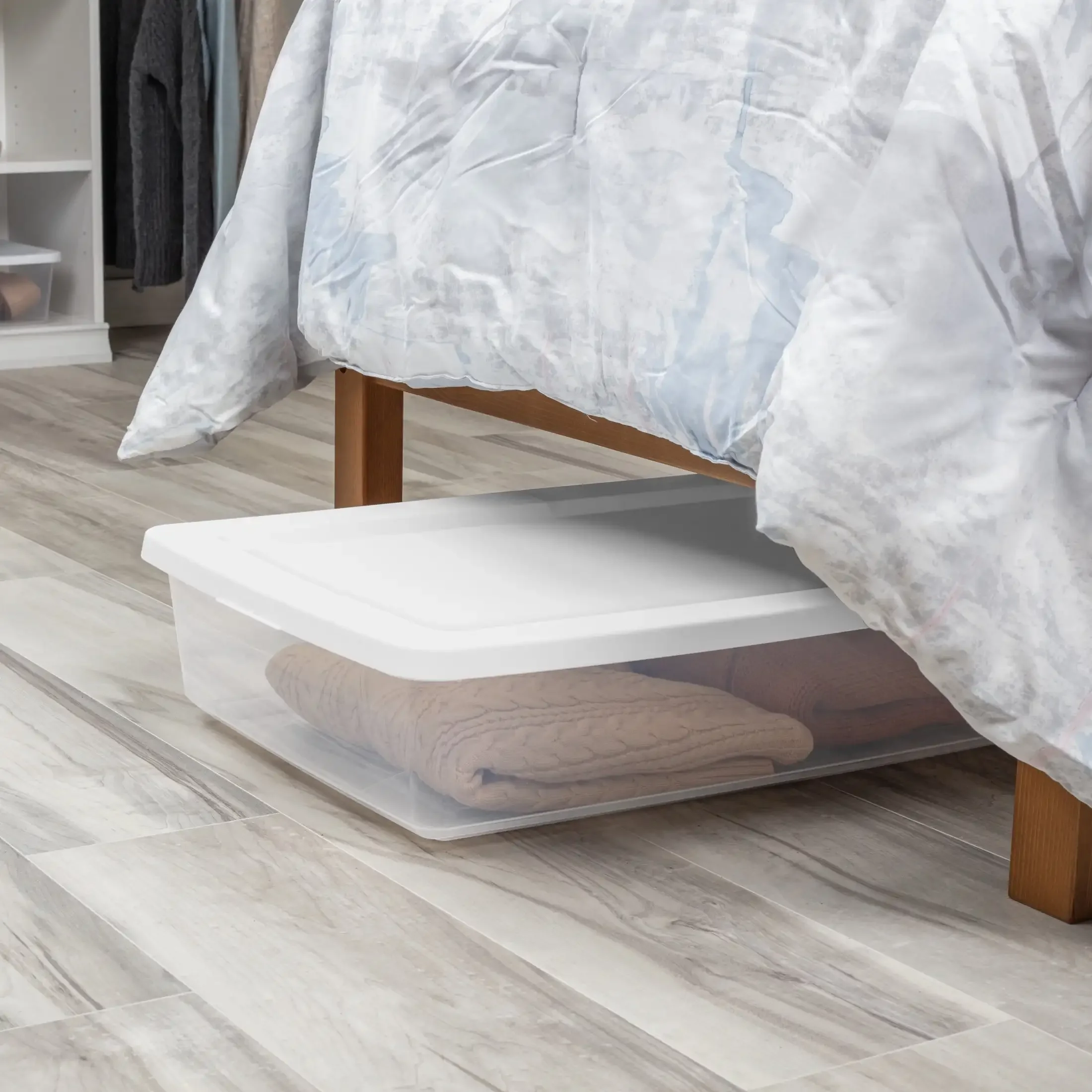 صندوق تخزين معقم، حاوية تخزين بلاستيكية شفافة سعة 41 لترًا مع غطاء سهل التركيب، باللون الأبيض