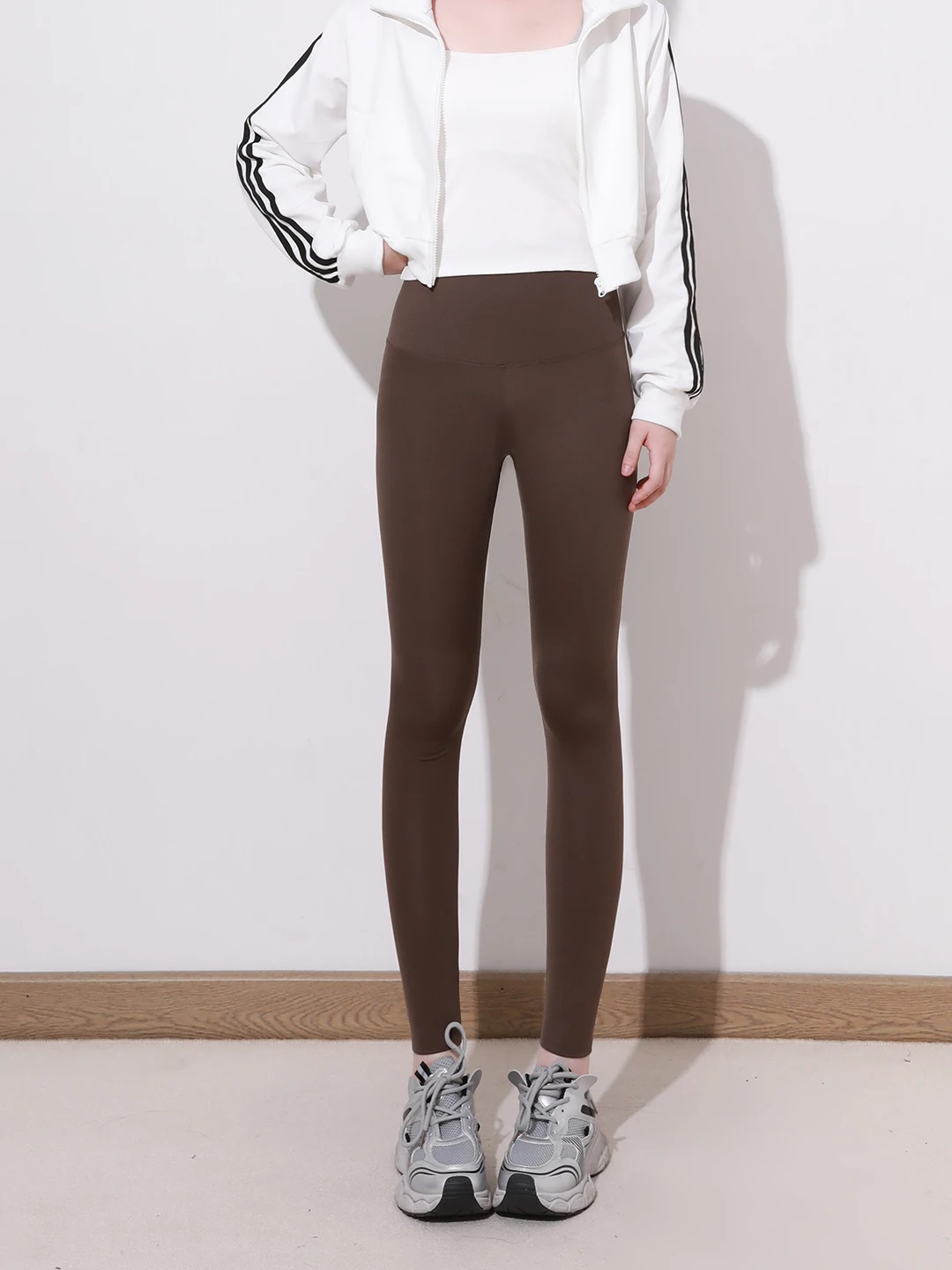 Etam 2025 Nuovi pantaloni da yoga a vita alta Abbigliamento da esterno da donna Fitn Arcaskin Pantaloni sportivi estivi sottili con strato base