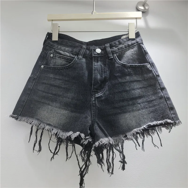 2026 Summer New Washed Distressed Fringed Black Denim Shorts Women Loose Slimming Casual Hot Pants Trend Women