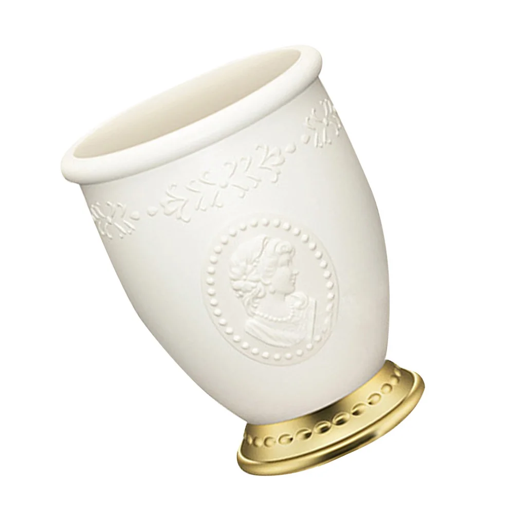 1Pcs Makeup Brush Storage Holder Premium Creative Desktop Organizer for Pens Cosmetics Sundries European Embossed Design