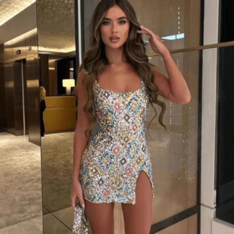 Modna spódnica w dopasowanych kolorach, wielokolorowa spódnica o długości pół