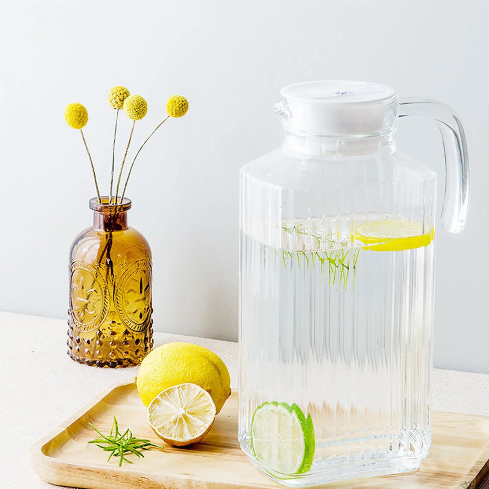 

Cold Water Kettle Large Capacity Glass Water Pitcher for Juice Milk Beer Portable Beverage Container Ideal for Summer Iced Tea