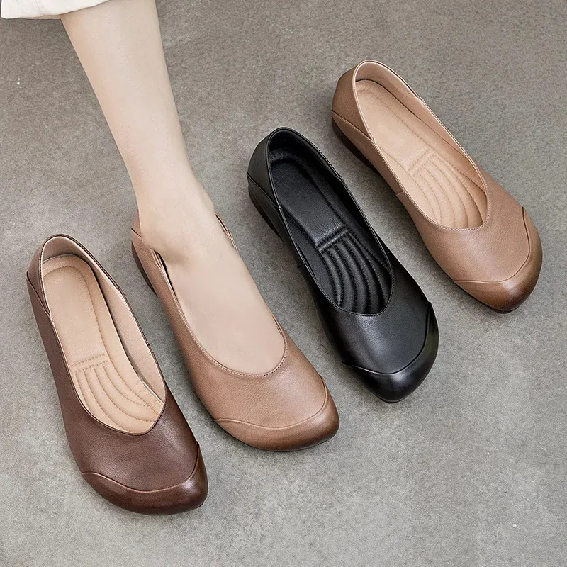 

New Leather Soft Bottom Mom Shoes Fashion Wide Headband Follow up Shoes Women's Set Foot Casual Shoes