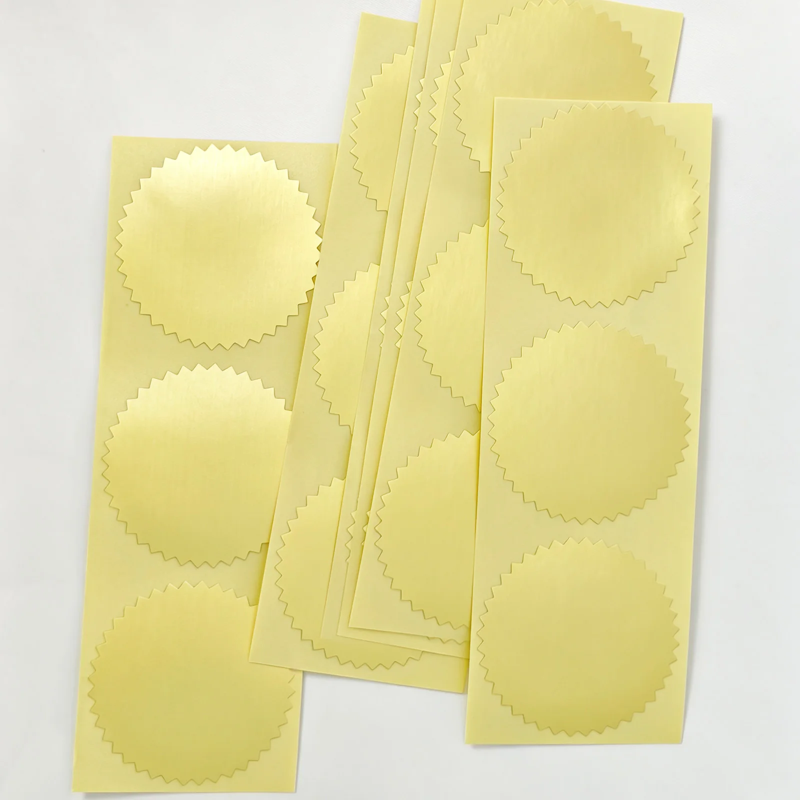 100PCS 2inch Stickers Laser Gold Blank Labels Decor Embossing Stamp Gift Box Packag Seal Packag for Gift Scrapbook Sticker