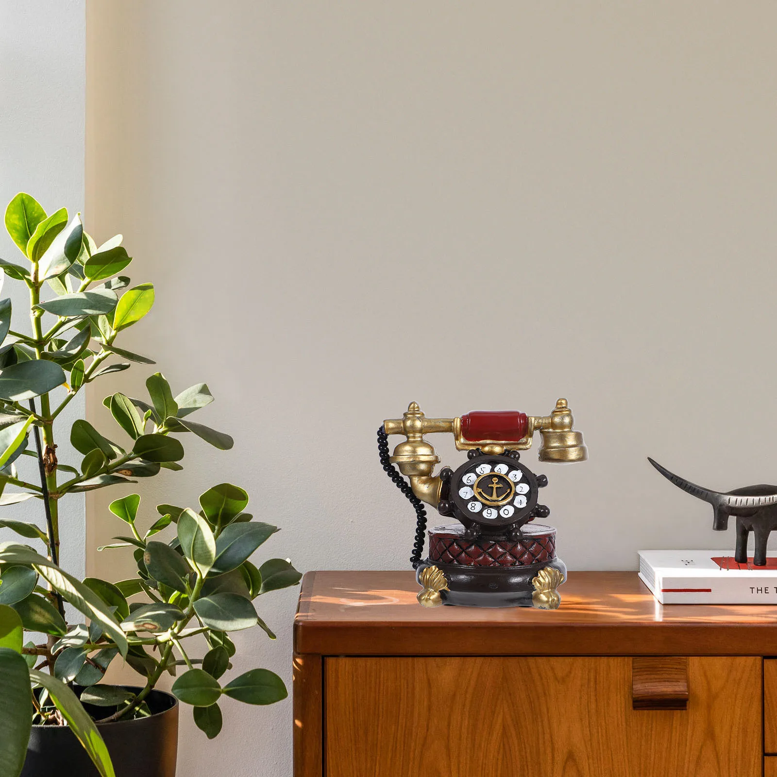 

Retro Vintage Telephone Resin Home Office Decor Desktop Ornament Fake Phone Small Decorative Piece Classic Design Unique