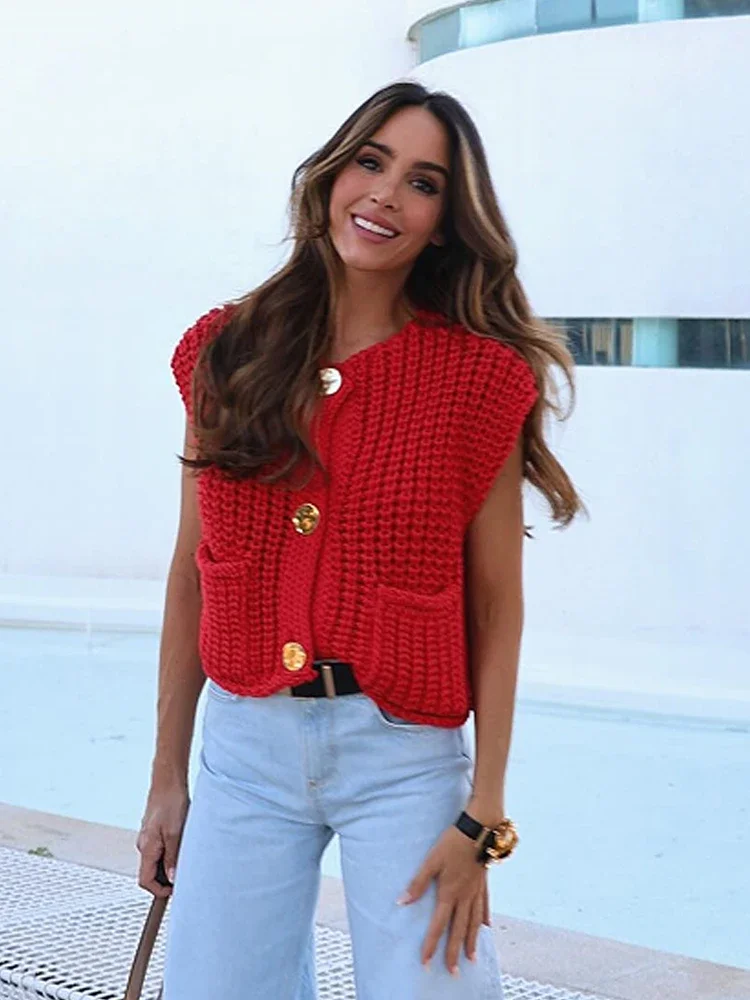 Fashion Red O-neck Knitted Vest Women 2024 Spring Summer Sleeveless Single Breasted Pockets Vests Female High Street Chic Tops