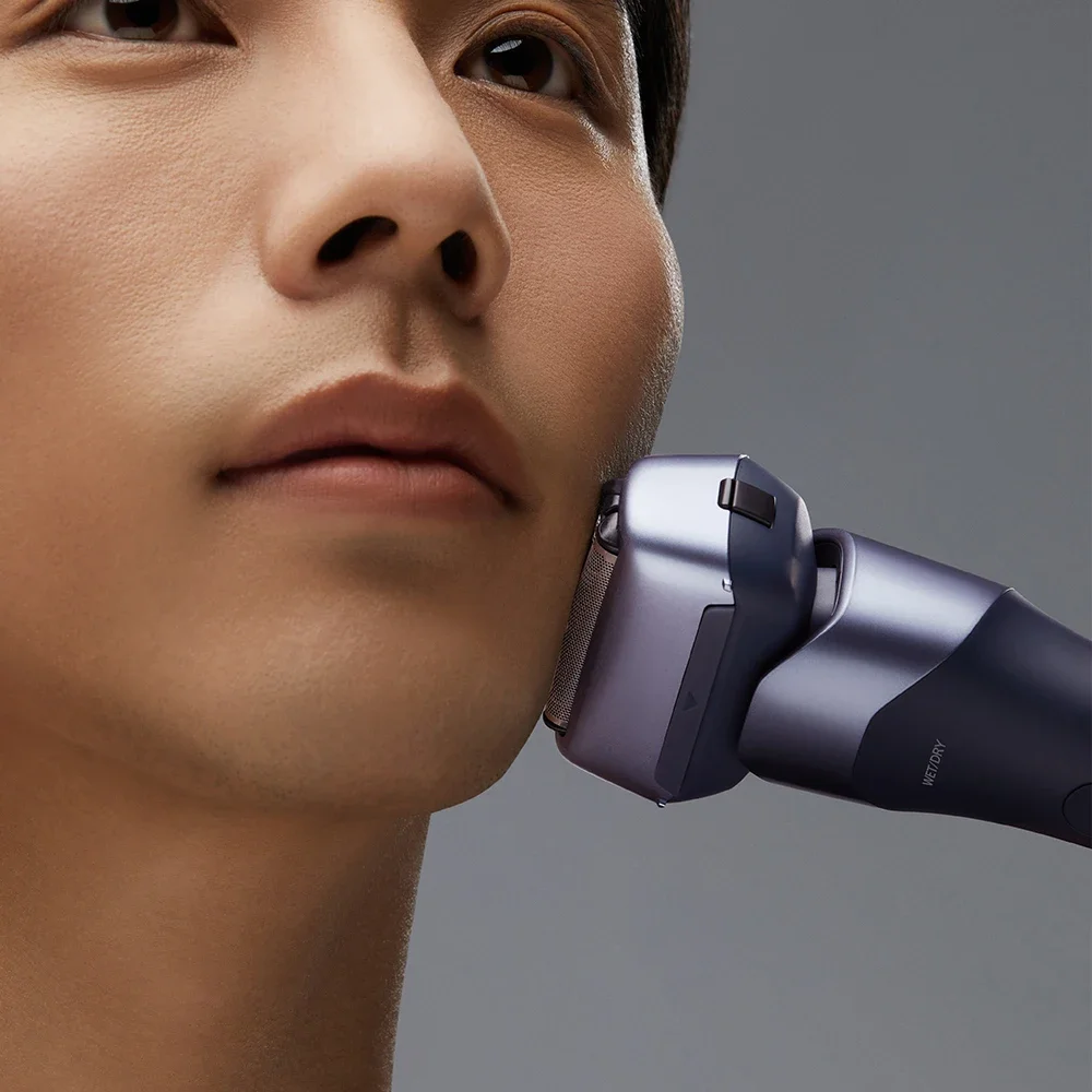 ماكينة حلاقة باناسونيك الكهربائية للرجال، ماكينة حلاقة كهربائية رطبة/جافة مع نظام قطع 3 شفرات، مقبض مريح وشحن USB-C