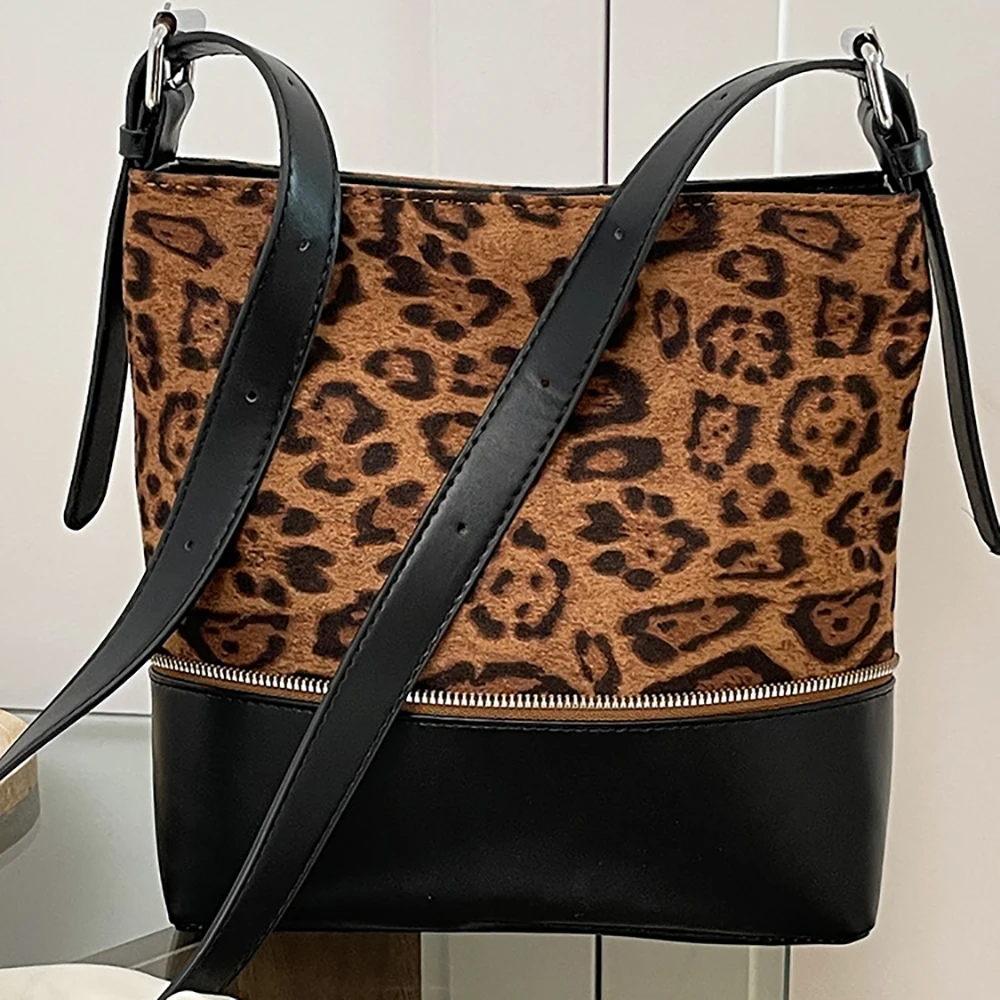 Women's Delicate Pu Patchwork One Shoulder Bag Autumn Winter High Grade Versatile Bucket Bags Casual All-Match Crossbody Packs