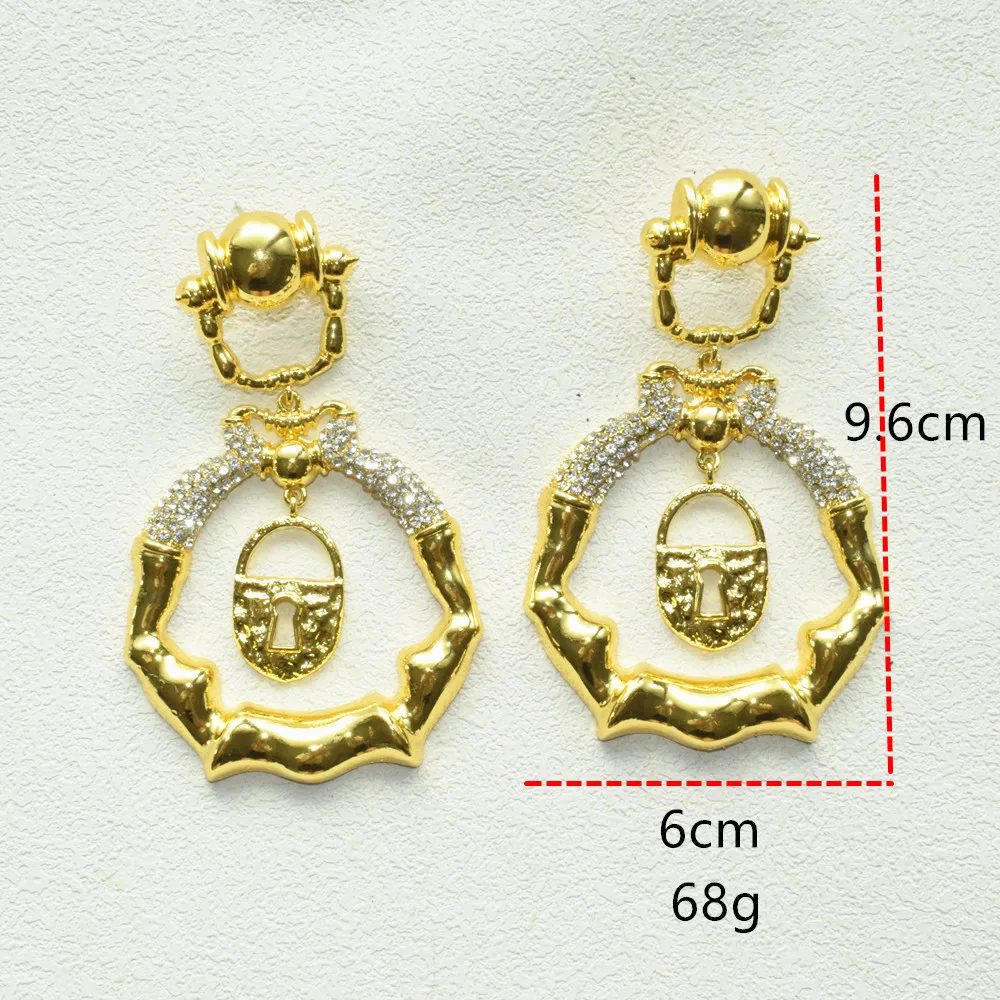 Extravagante Ohrringe mit Metall-Legierungs-Schlossanhänger für Damen, Markenschmuck, Modenschau, Statement-Ohrringe, Accessoires – Detail 4
