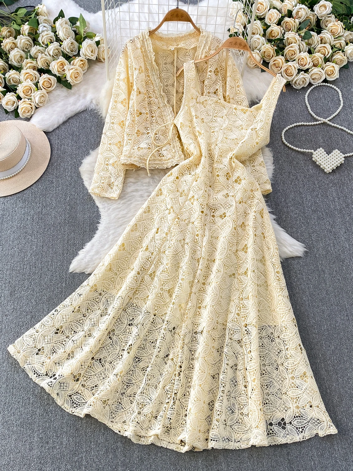 

Elegant Lace Open Cardigan Sweater Hollow out Beaded Design Vintage Style Draped Dress for Fashionable Women Summer Spring