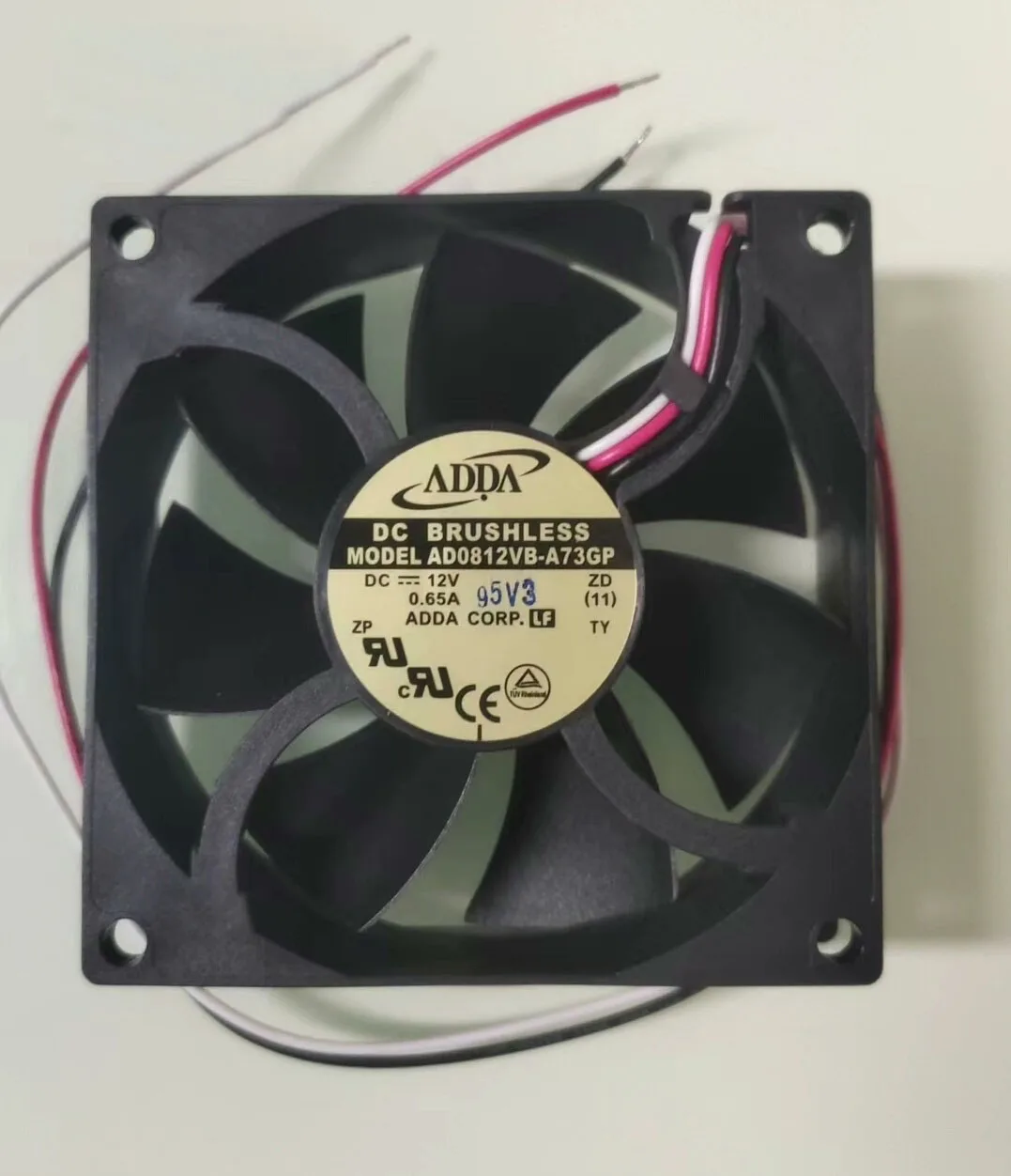 Original AD0812VB-A73GP 12V 0.65 8025 Three Wire Ball High Airflow Cooling Fan