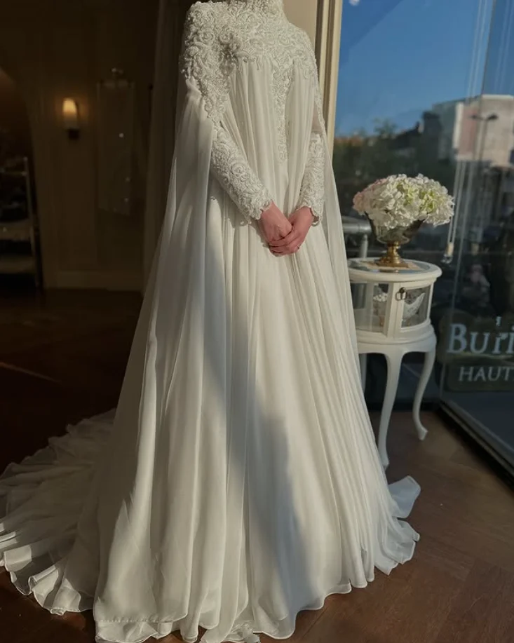 Abiti da sposa caftano musulmano in chiffon con mantella a maniche lunghe collo alto applique in pizzo abito da sposa personalizzato indumento Turchia