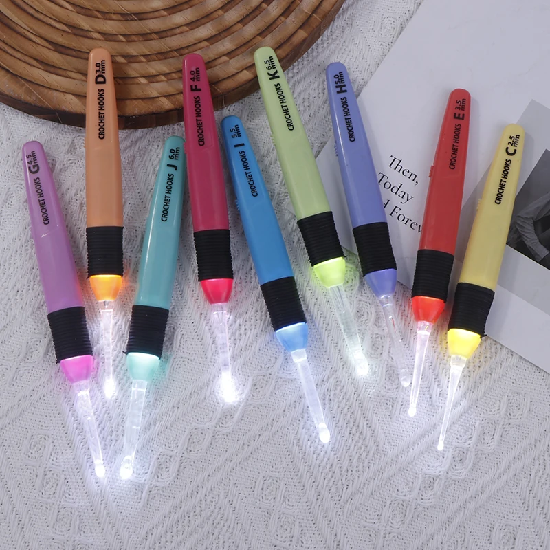 1Pc Led Light Crochet Hooks Light Up Knitting Hooks Needles Knit Crochet Needle Carpet Hook DIY Weaving Sewing Accessories