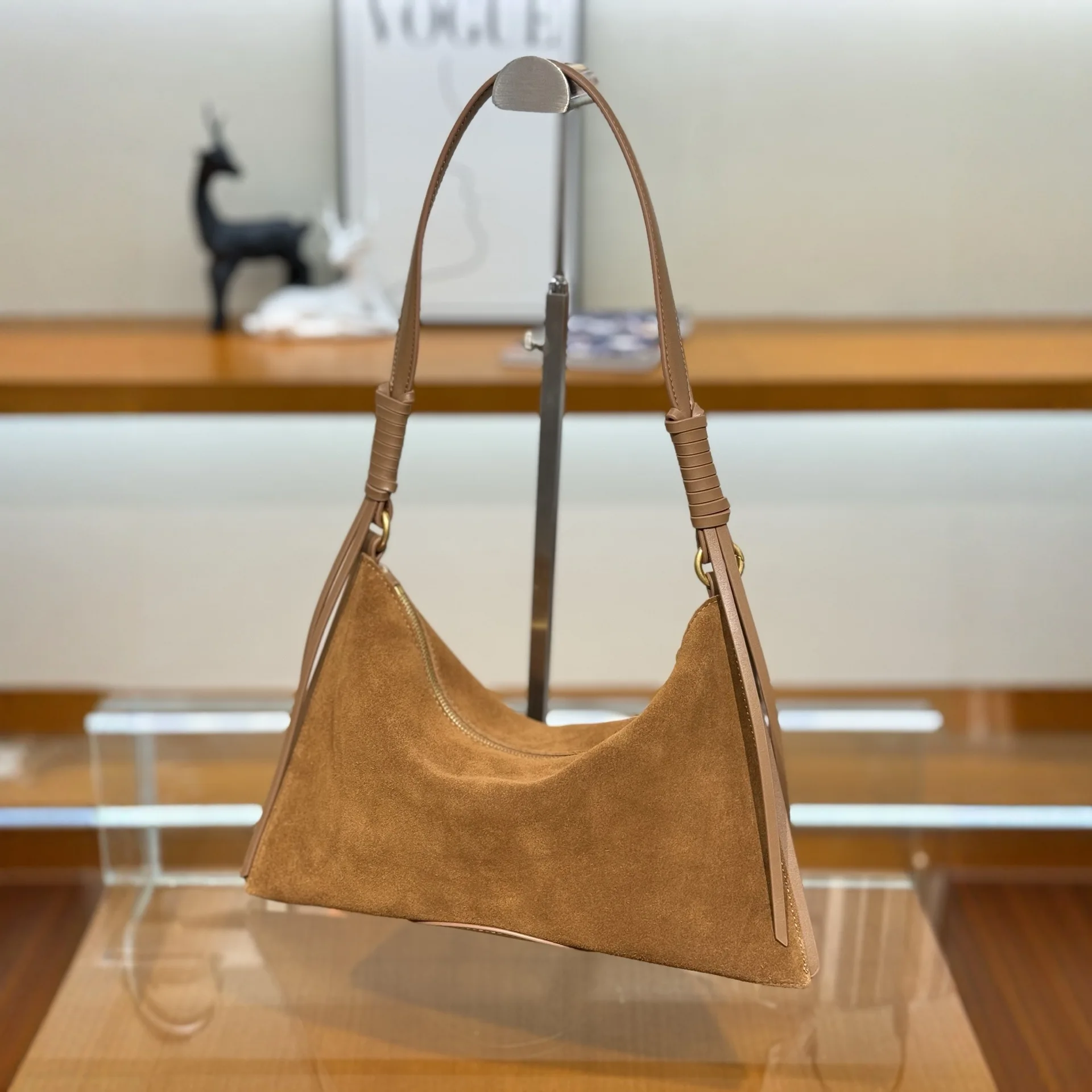 

Новинка 2025 года, матовая сумка из воловьей кожи, высококачественная универсальная кожаная сумка для путешествий, женская сумка на плечо большой вместимости