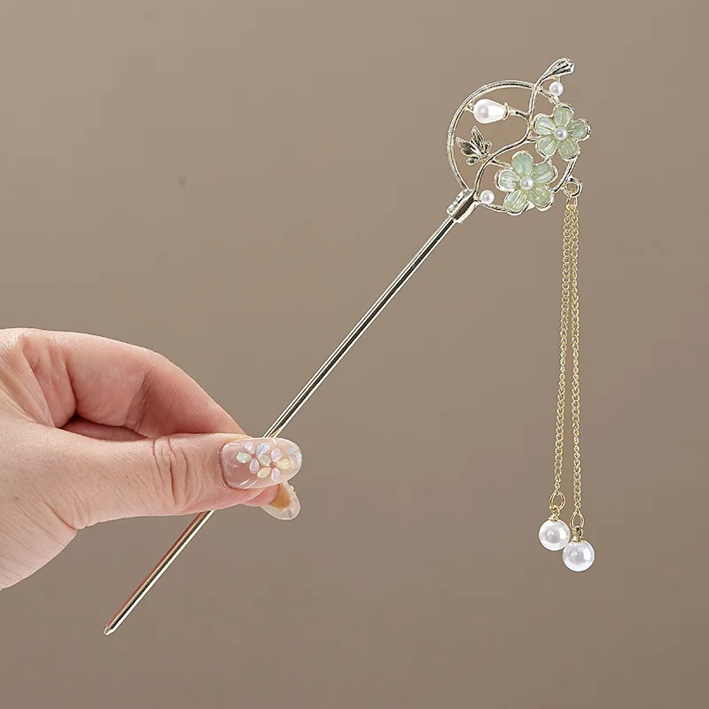 Women's Elegant Flower Hairpin with Blue Flower Tassel