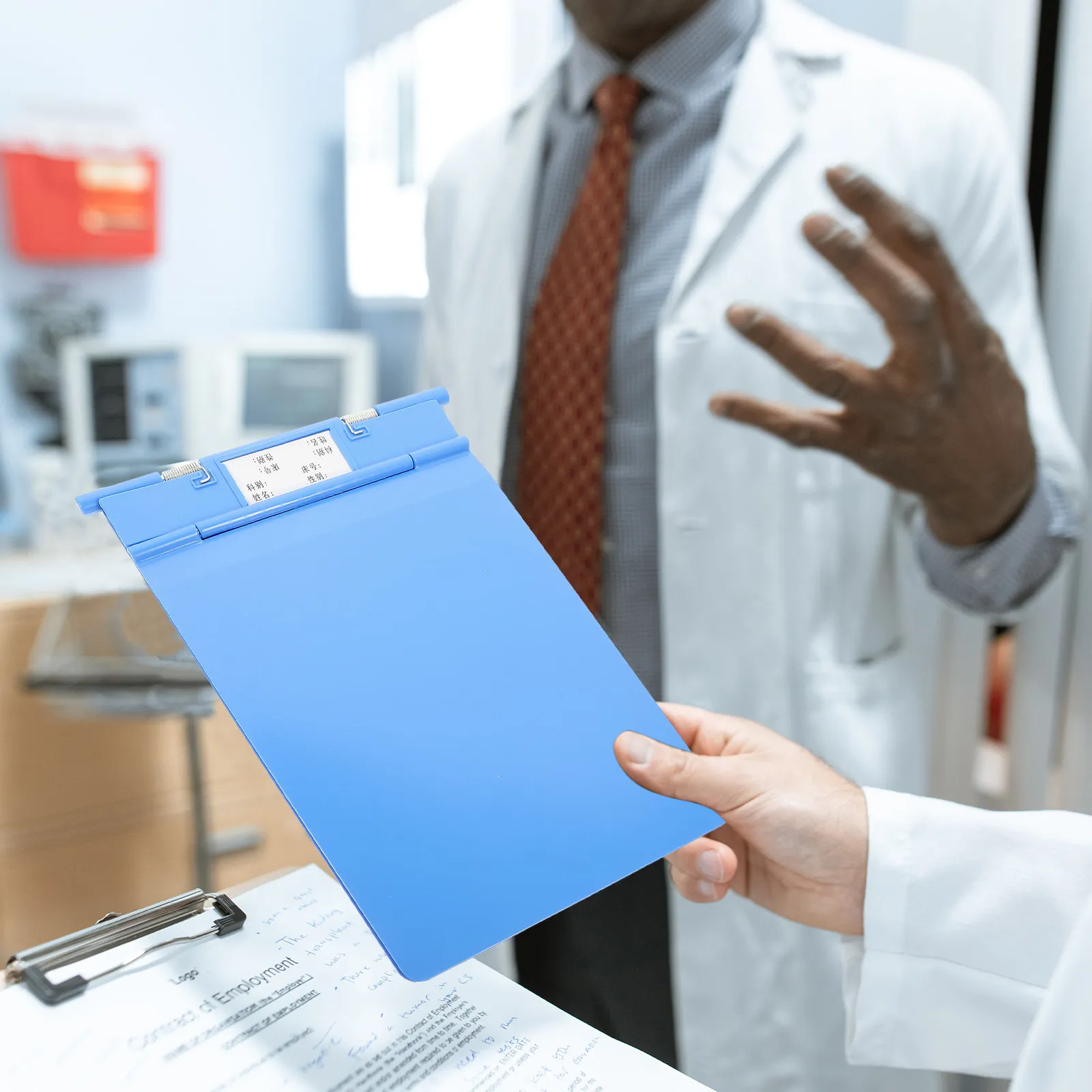 

Sturdy Medical Writing Clipboard Premium Plastic Nurse Clipboard for Hospital Clinic Use Smooth Surface Portable Lightweight