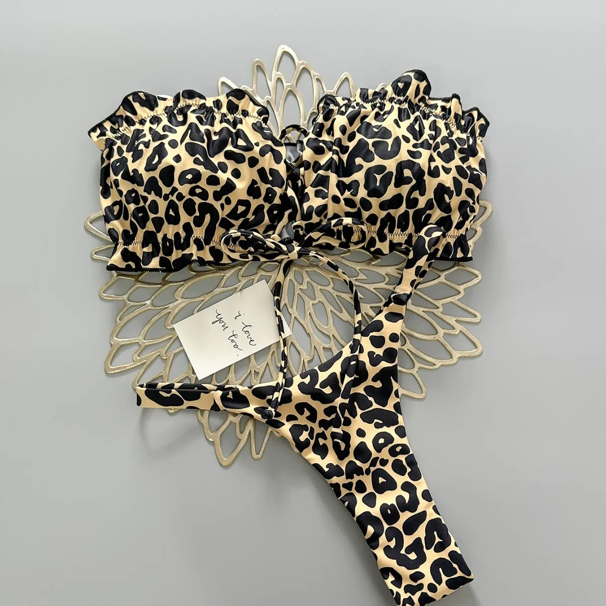 

2026 Leopard Print Split Swimsuit Strapless Fungus Lace Gathering Sexy Vacation Swimsuit