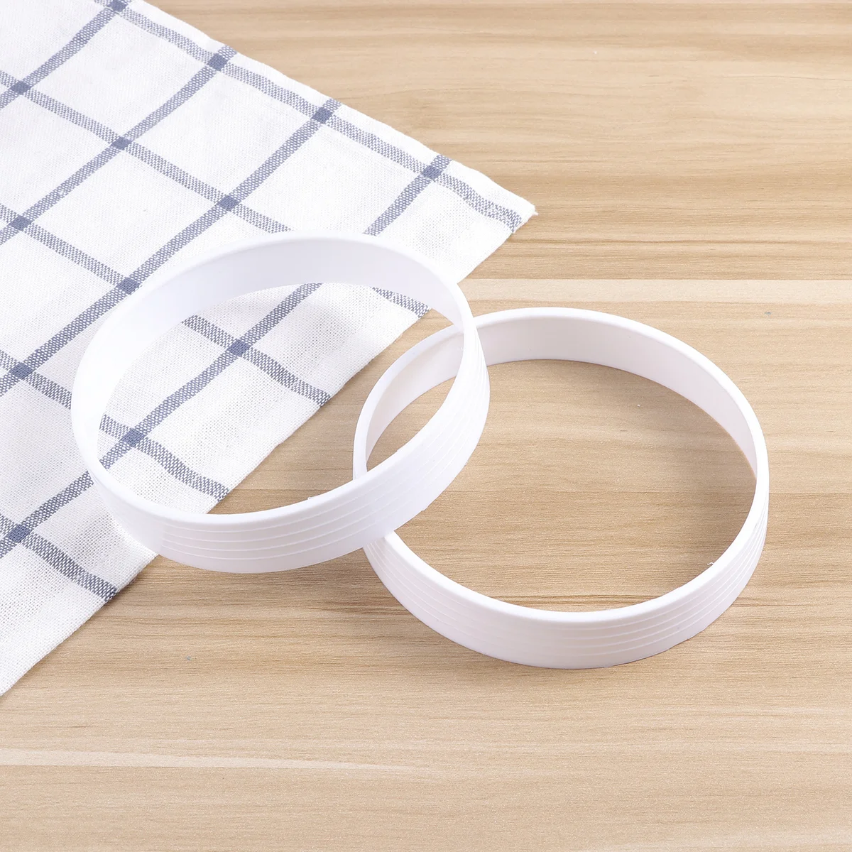 

2pcs Hole Ring for Putting Green 108mm White Durable PP Training Aid Accessories Material Golf Training Accessories Plastic