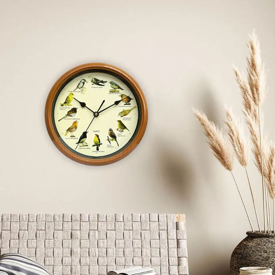 Horloge Murale de 10 Pouces, Horloge Silencieuse avec Appels d'oiseaux, Musique de Noël, Alimentée par Batterie, pour Salon (Green