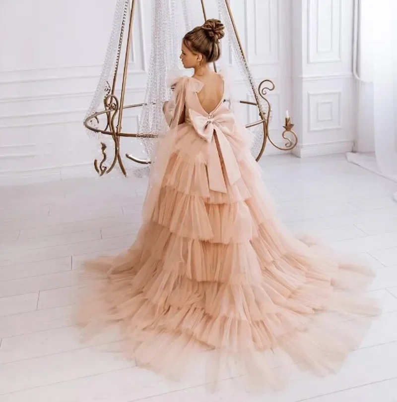 

Champagne Layeref Tulle Puffy Backless Sleeveless With Bow Flower Girl Dress For Wedding Child Birthday Holy Communion Dresses