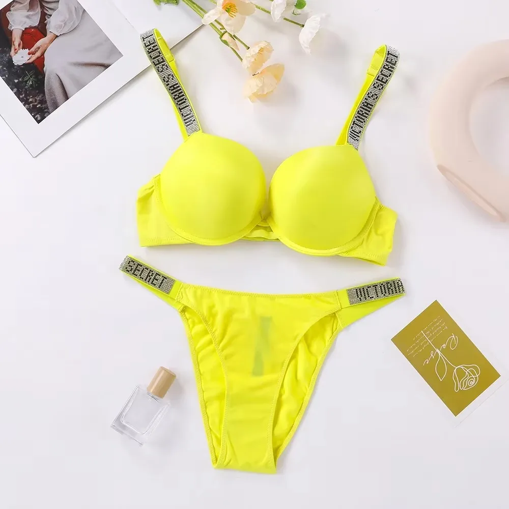 Victoria's Secret Nieuwe Klassieke BH en Slip Set Kant Lingerie Sets Dames Sexy Lingerie Set Kant Trim Ondersteunend Verstelbaar