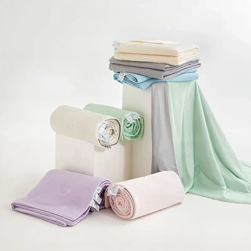 

Cooling Summer Comforter Lightweight Silky Ice Cream Design Thin Breathable Bedding for Adults Kids Machine Washable