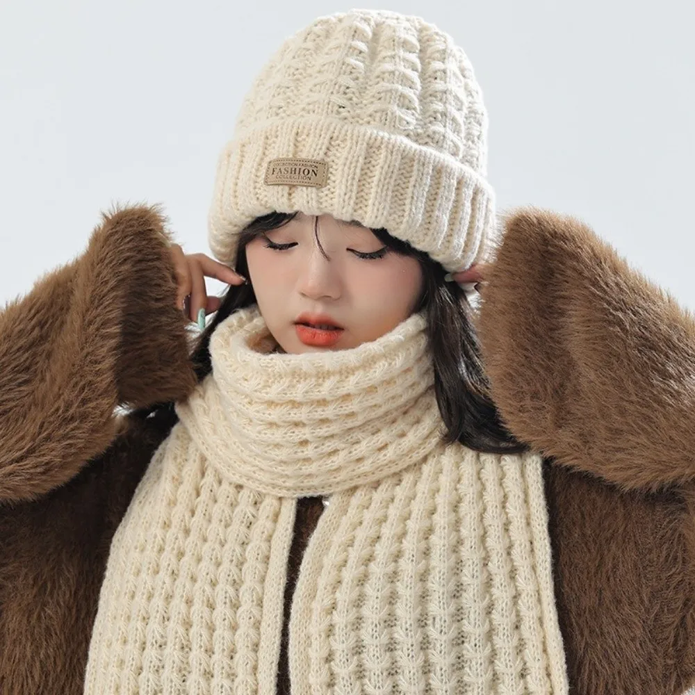 

2Pcs Trendy Windproof Knitted Hat Scarf Korean Style Thicken Neck Guard Hat Set Soft Simple Warm Scarf Couple