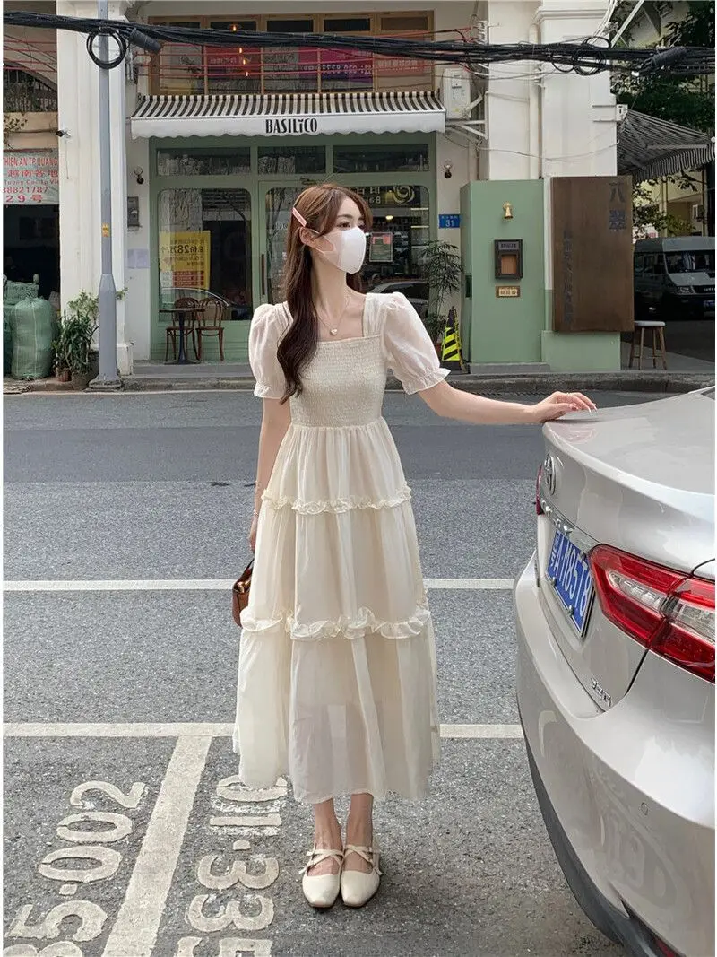 Estilo francês recortado pescoço quadrado manga curta feminino verão 2025 novo vestido maxi em camadas estilo férias
