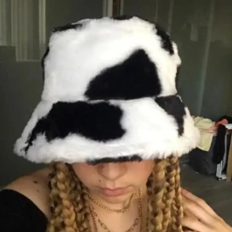 Women Cow Print Plush Bucket Hats Winter Outdoor Keep Warm Hat Trendy Ear Protection Fisherman Cap Soft Velvet Furry Panama Caps