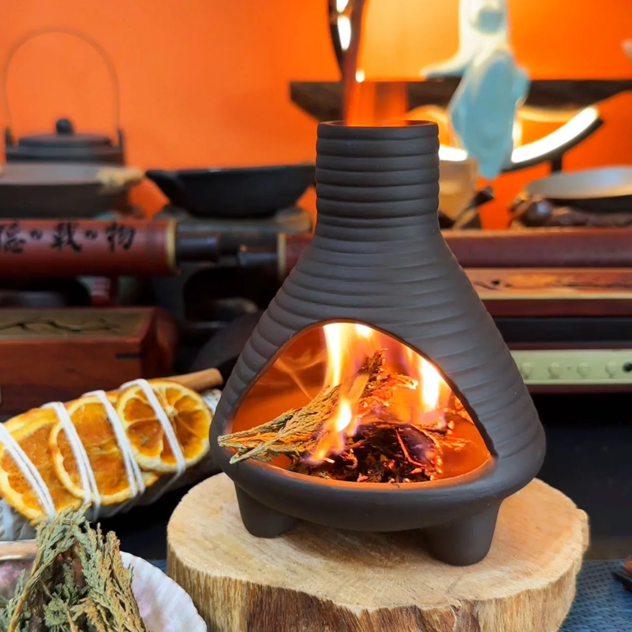 Ceramic Aromatherapy Stove Holy Wood Sage Cedar Burning Stove Living Room Tea Table Burning Small Fireplace Artistic Atmosphere
