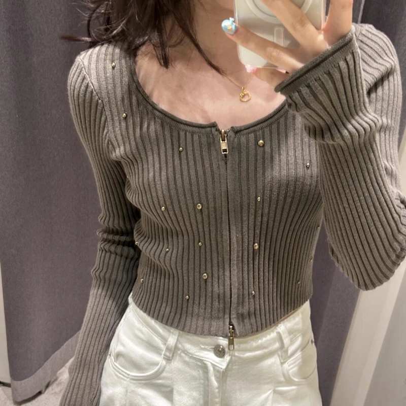 

REALEFT Autumn Front Zipper Women's Knitted Sweaters 2025 New Rivet Long Sleeve O-neck Slim Bottom Pullover Sweater Top Female