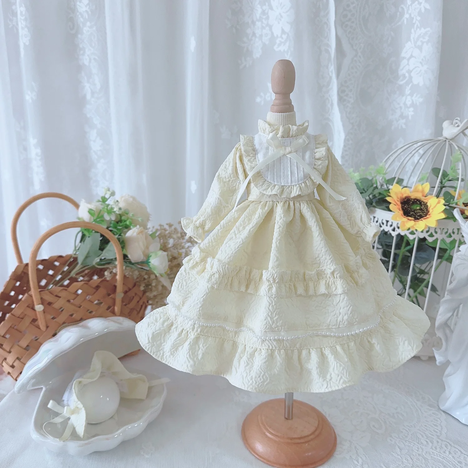 

BJD Doll Clothes Suitable for 1/3 1/4 size light yellow Long-sleeved pastoral style Dress Doll Accessories (skirt + headdress)