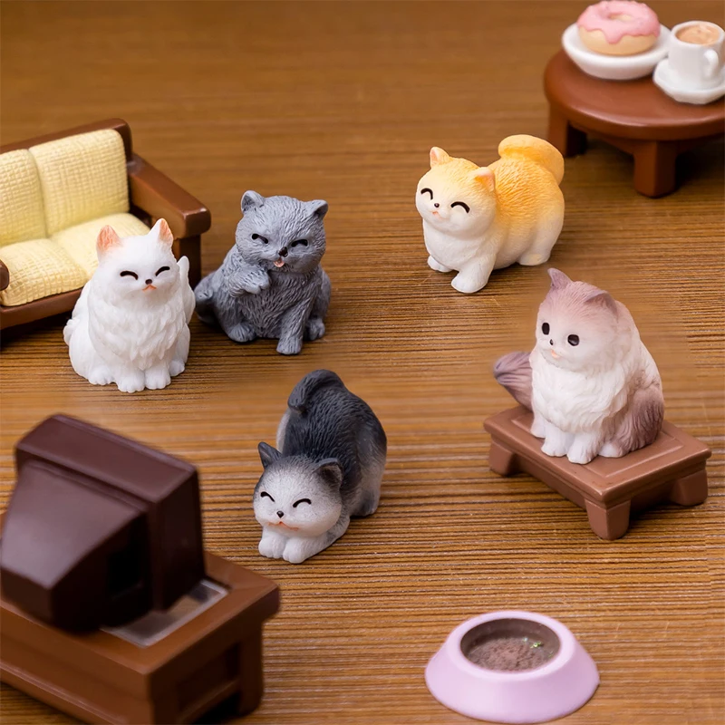 Mini Cat Ornament Cartoon Kitten Micro Landscape Dollhouse Model Car Interior Home Desktop Decoration