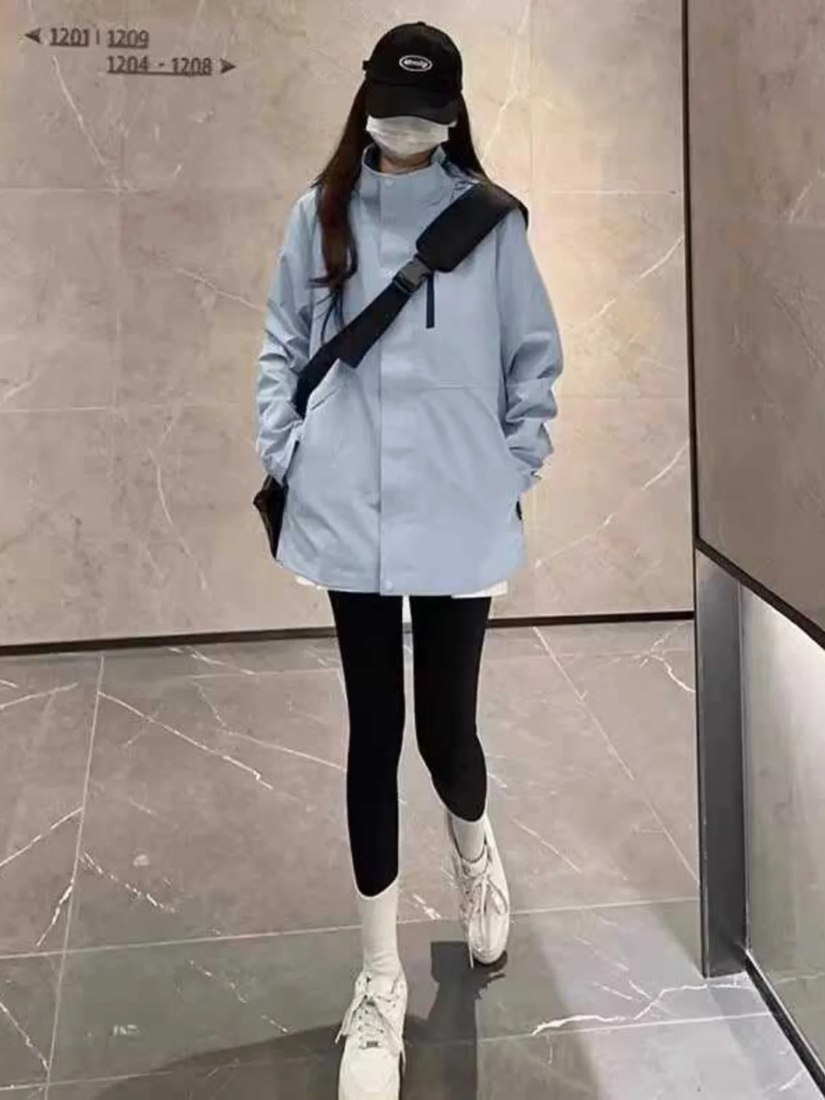 

Повседневная куртка с капюшоном на весну-осень, новая свободная модная рабочая одежда, женская премиум-куртка с молнией и дизайнерскими рукавами