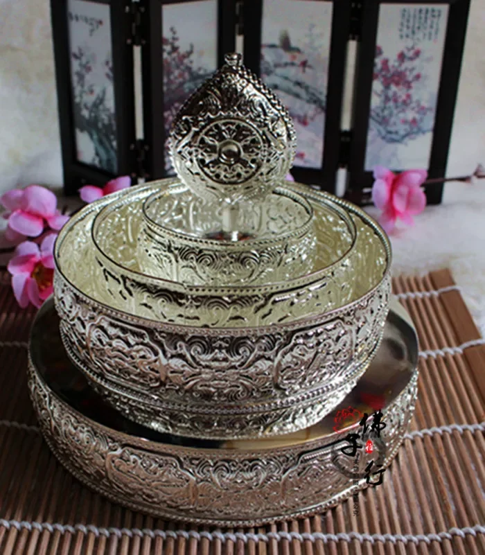 The eight auspicious gold gilt copper disc Manja Mandala market diameter 17cm