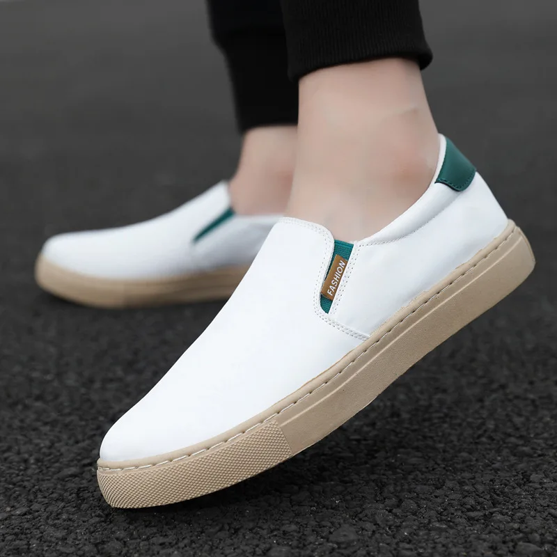New Men's Casual Shoes Slip On Fashion Sneakers Men Solid Canvas Shoes Plus Size 38-47 Leisure Shoes For Male