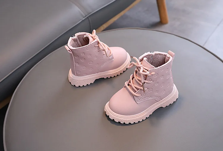Bedruckte PU-Lederstiefel für Jungen und Mädchen, Herbst-Winter-Fleece-Kurzstiefel, rutschfeste, weiche Sohle, Freizeitstiefel, modische Kinderstiefel, Babystiefel – Detail 11