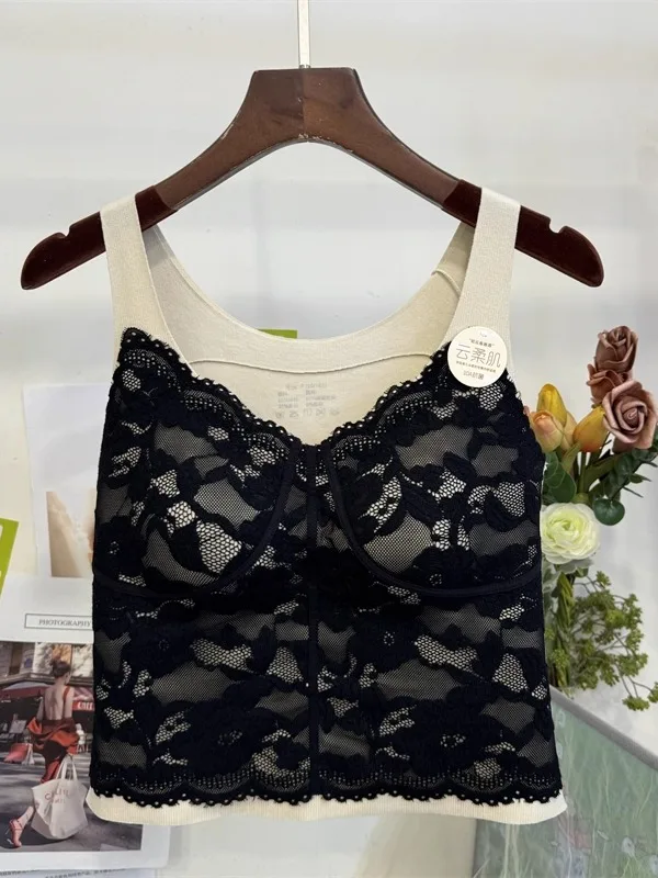 เสื้อกล้ามลูกไม้สำหรับผู้หญิง พร้อมฟองน้ำเสริมหน้าอก ใส่เป็นเสื้อซับในได้ เหมาะสำหรับฤดูใบไม้ร่วงและฤดูหนาว ให้ความอบอุ่น กระชับรูปร่าง ทรงวี คอวี ดีไซน์สวย