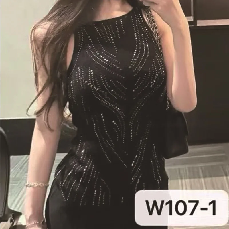 Women's Hollow out Knitted Vest Diamond Embellished Slim Fit Sleeveless Top High End Sensation Autumn Wear Outerwear
