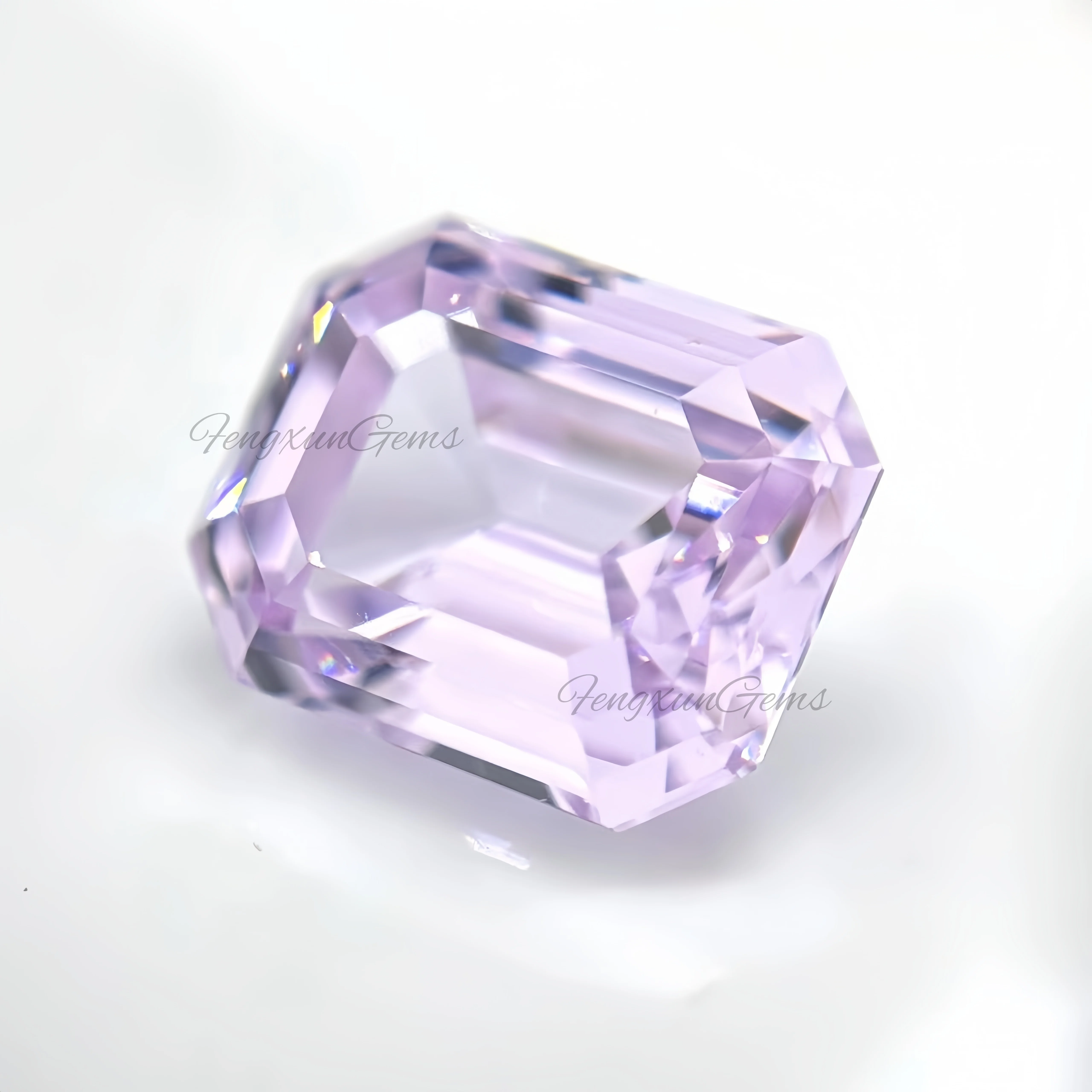 Variant: Emerald 7x9mm 3.38ct