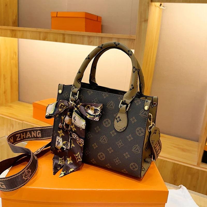 

Fashionable Women's Leather Crossbody Bag Messenger Shoulder By Famous Designer Luxury Brand Popular Classic Elegant