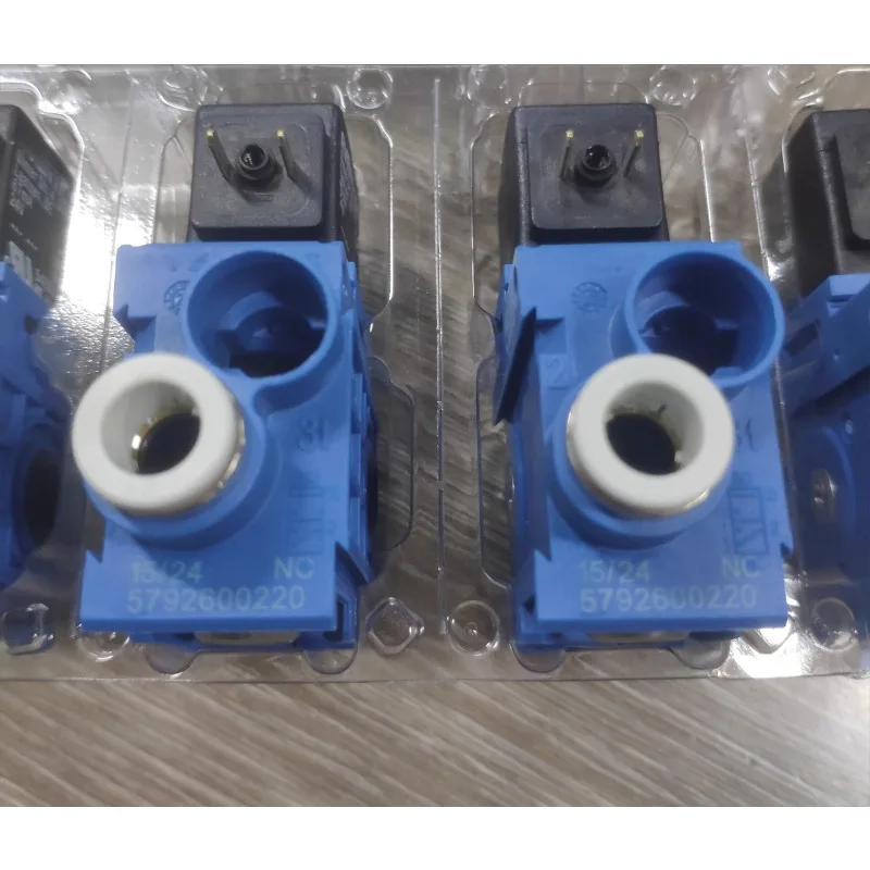 

Детали для двухпозиционных трехходовых распределительных клапанов AVENTICS 5792600220, 5796600220