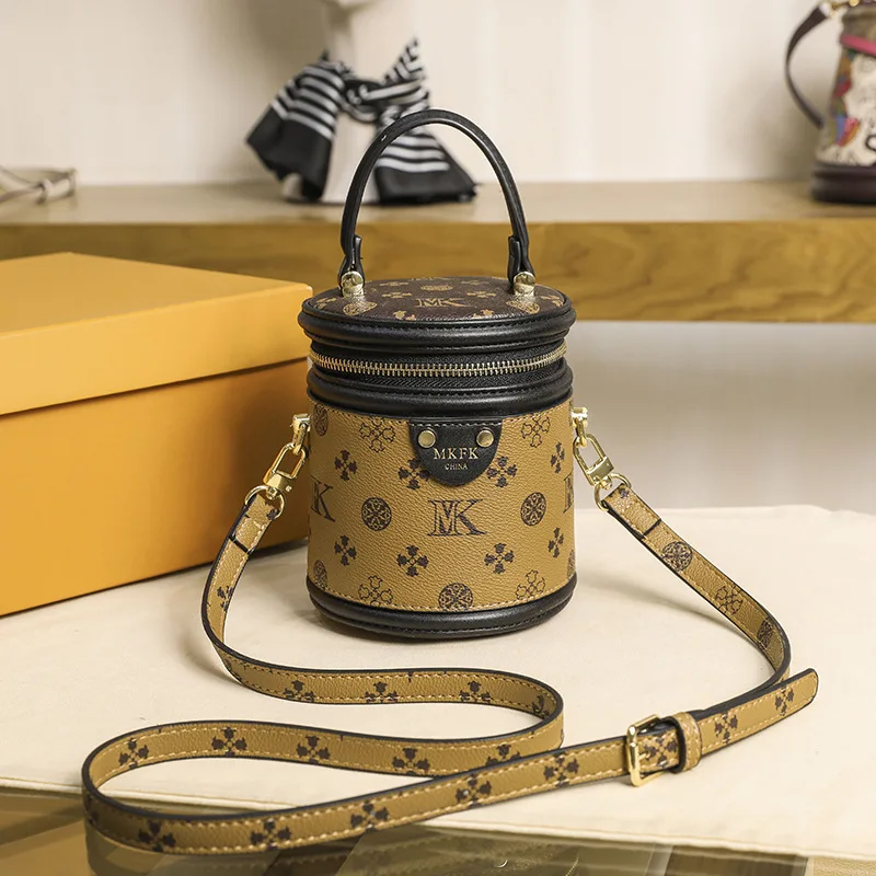 

New Women's Bag Large -Capacity Bucket Bag Fashion Small Round Bag Shoulder Bag Messenger and Commute Handbag