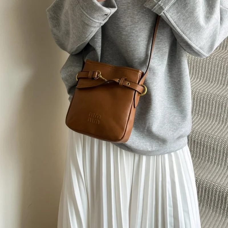 

Luxury Women's Crossbody-Bag Crafted From Ravine-Printed Leather Featuring Elegant High-End Vintage Daily Look​